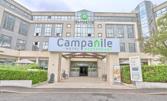 Отель Hotel Campanile Roissy